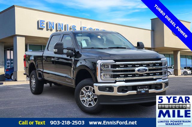 2025 Ford F-250SD Lariat photo