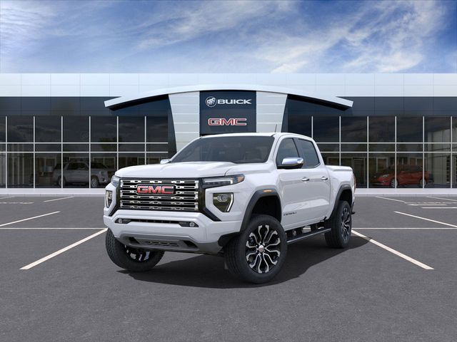 2024 GMC Canyon Denali 8