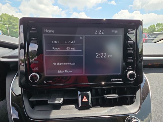 Used 2022 Silver Toyota LE image 22