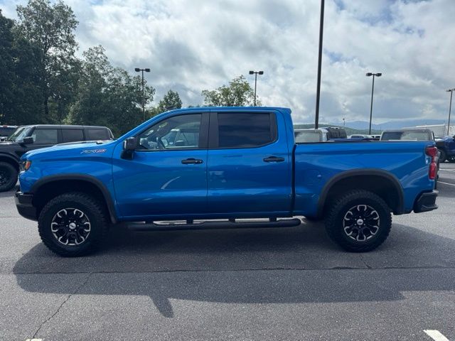 Used 2022 Blue Chevrolet ZR2 image 5