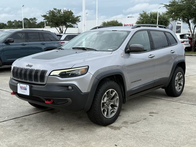 2020 Jeep Cherokee Trailhawk Silver at Victoria Chrysler Dodge Jeep Ram