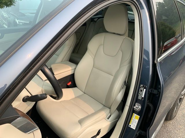 Used 2021 Blue Volvo T8 Inscription Expression image 13