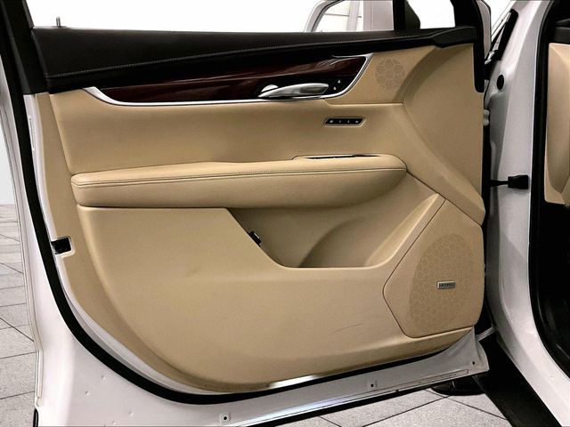 2018 Cadillac XT5 Luxury White at Carlisle Cadillac Buick GMC