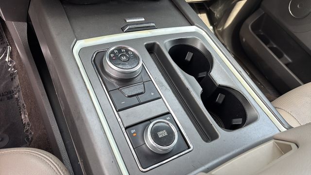 Used 2018 Gold Ford XLT image 29