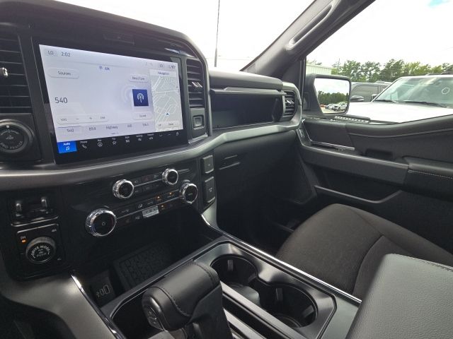 2025 Ford F-150 XLT:169235A1