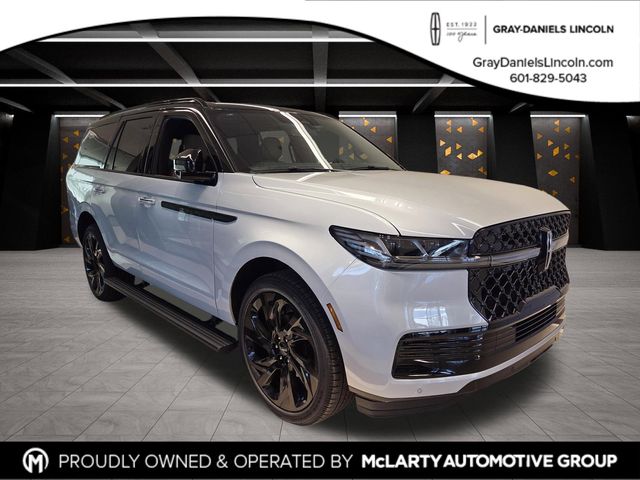 Crystal White 2026 Lincoln Navigator Black Label 4WD SUV / Crossover Four-Wheel Drive Automatic