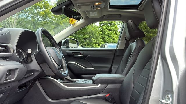 Used 2024 Toyota Highlander SUV