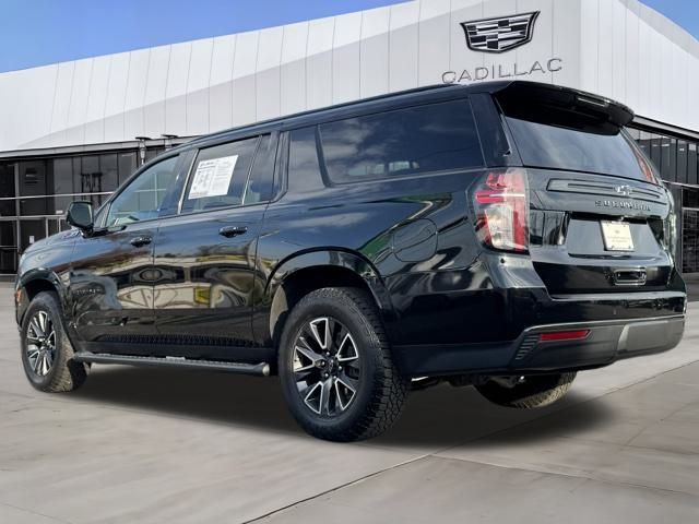 2022 Chevrolet Suburban Z71 photo 2