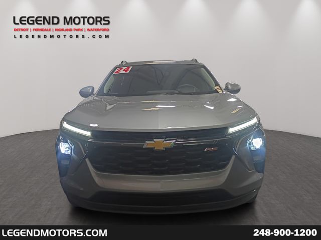 View vehicle photo 3