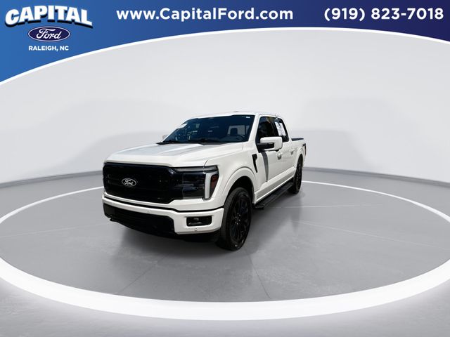 Used 2025 White Ford Lariat image 4