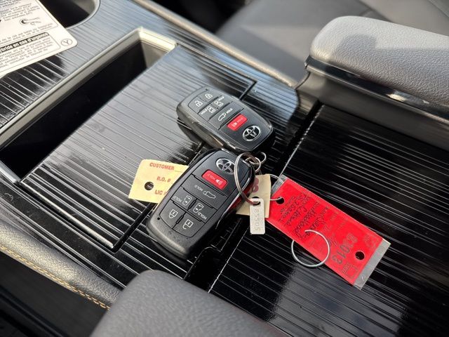 new 2026 Toyota Sienna car, priced at $53,689