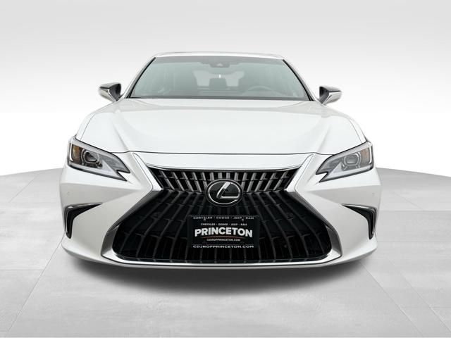 2023 Lexus ES