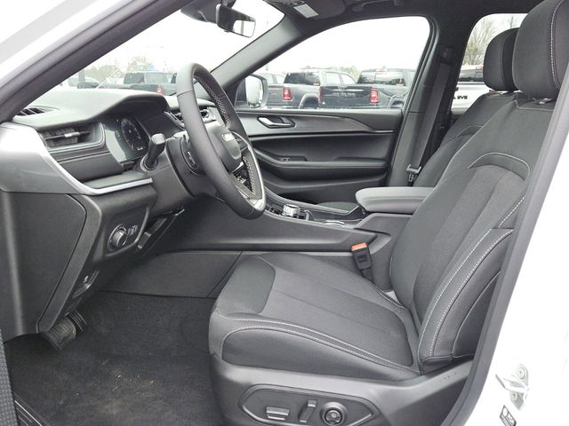 2026 Jeep Grand Cherokee L Altitude 4x4