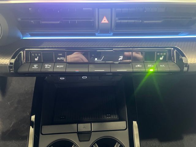 2024 Toyota Prius XLE photo