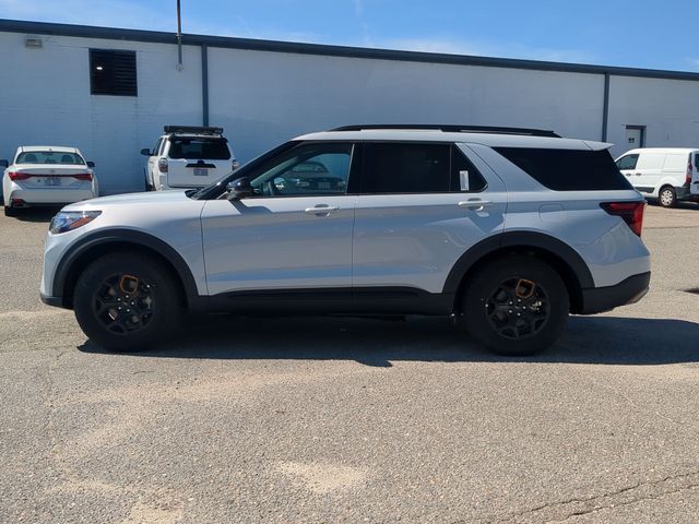 New 2026 Space White Metallic Ford Tremor® image 10
