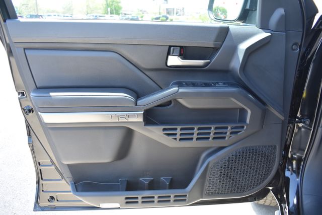 2026 Toyota Tacoma TRD Off Road - Photo 10