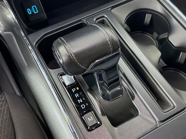 2022 Oxford White Ford F-150 XLT 4X4 Truck