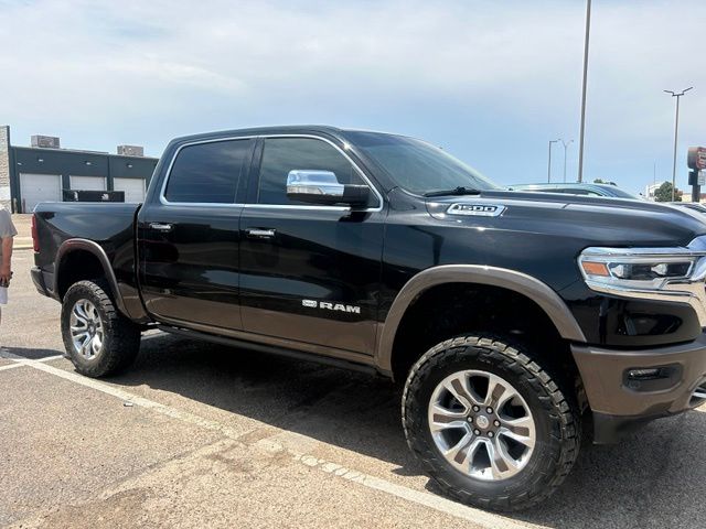 Diamond Black Crystal Pearlcoat 2020 RAM 1500 Pickup Truck Four-Wheel Drive 8-Speed Automatic