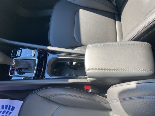 2026 Jeep Compass Limited - Silver Zynith Metallic Clearcoat exterior view 19