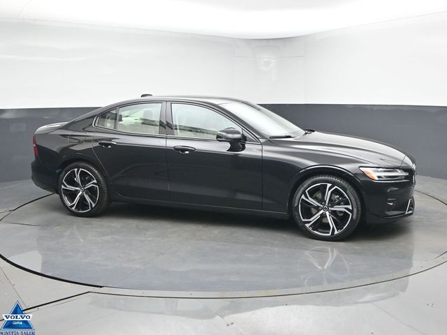 Onyx Black 2024 Volvo S60 B5 Plus Dark Theme AWD Sedan All-Wheel Drive Automatic