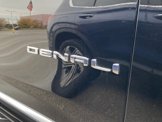 2021 GMC Yukon XL Denali 4