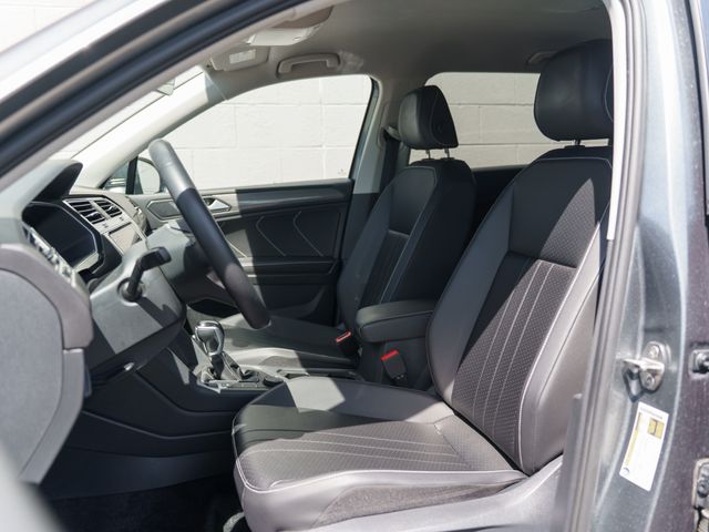 Certified Used 2024 Gray Volkswagen 2.0T SE image 5