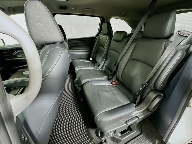 2023 Honda Odyssey Touring photo