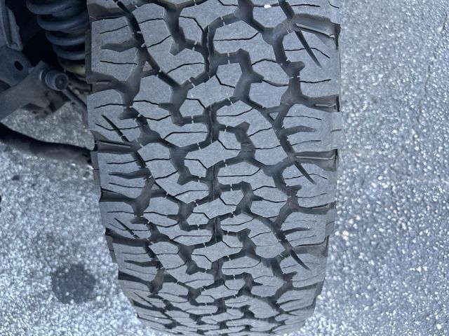 Used 2023 Blue Jeep Sport S image 11