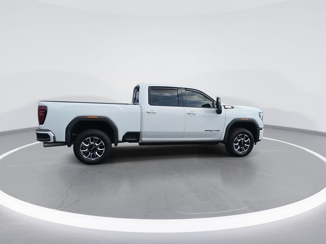 Used 2024 White GMC AT4 image 9