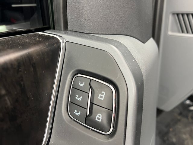 2021 Agate Black Metallic Ford F-150 Lariat 4X4 Truck