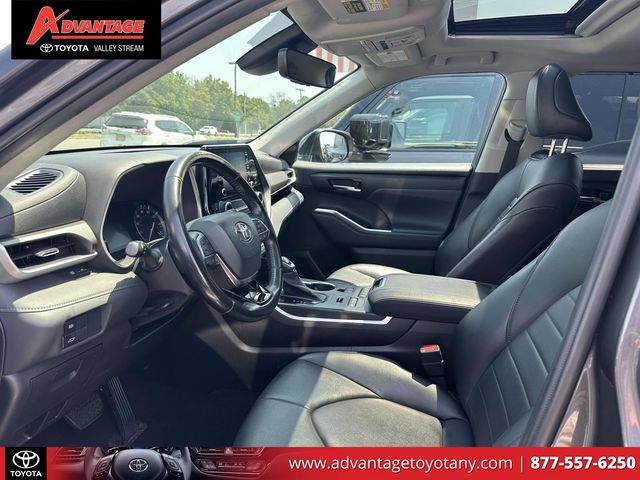 Used 2021 Toyota Highlander SUV
