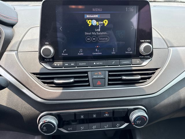 Used 2023 Nissan Altima Sedan