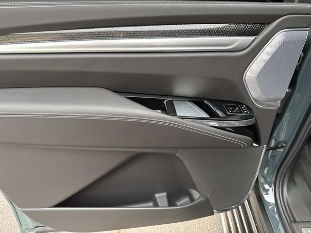 Certified Used 2026 Green Cadillac V-Series image 13
