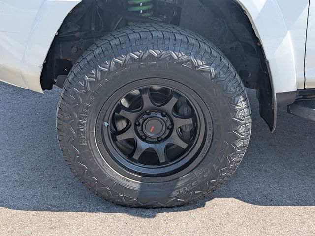 2019 Toyota 4Runner - Image 28