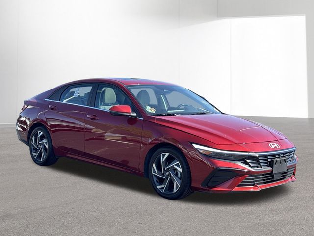 Used 2024 Hyundai Elantra For Sale in Indianapolis, IN