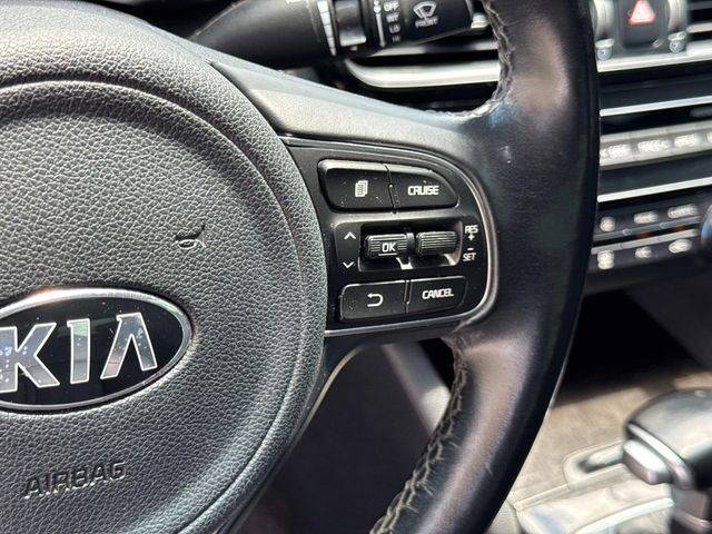 Used 2018 White Kia EX image 32