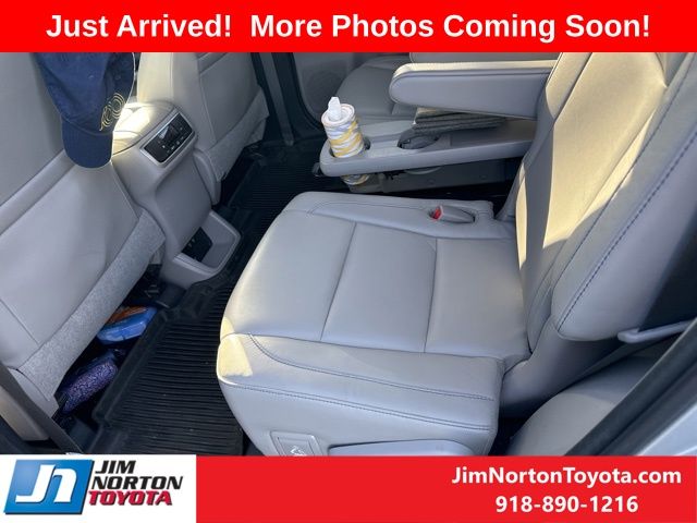 2018 Toyota Highlander XLE 10