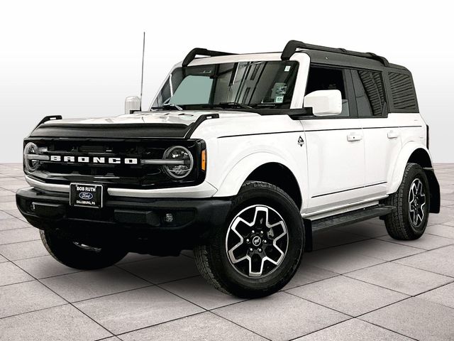 2023 Ford Bronco Outer Banks White at Phil Fitts Ford