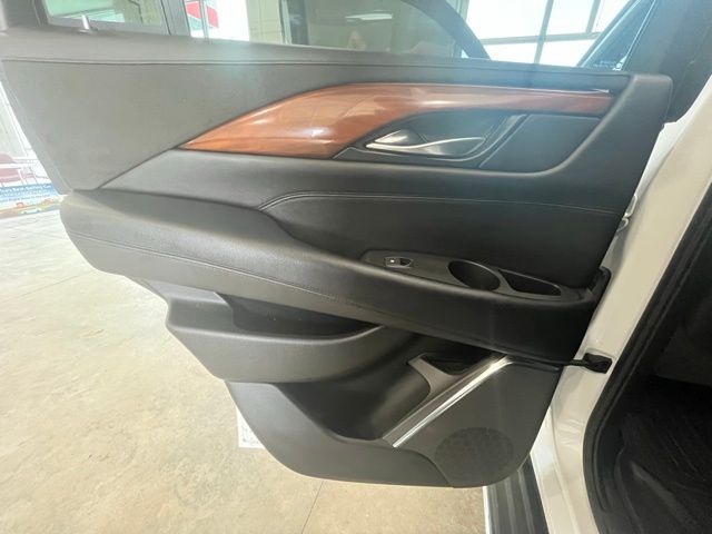 2016 Cadillac Escalade Premium photo