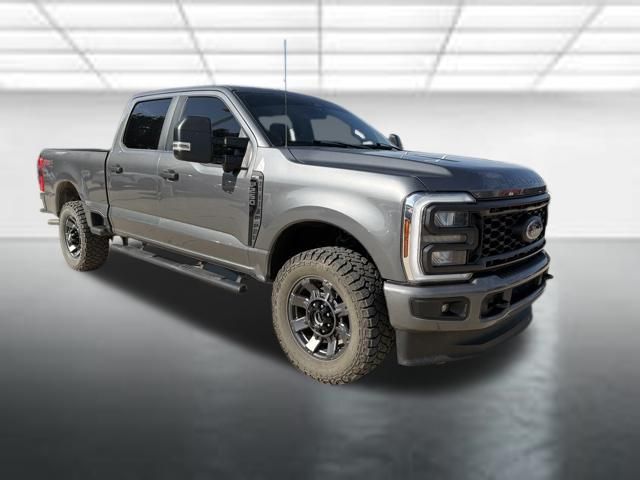 Agate Black Metallic 2024 Ford F-250 Super Duty Pickup Truck Four-Wheel Drive Automatic