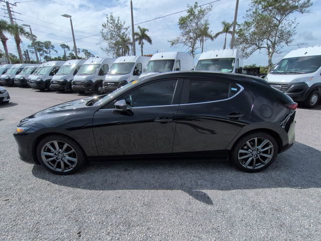 Used Jet Black Mica 2022 Mazda MAZDA3 Preferred for Sale in Naples