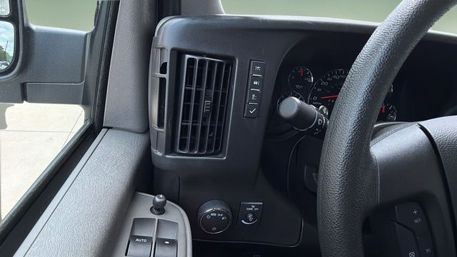 Used 2025 White GMC Work Van image 24