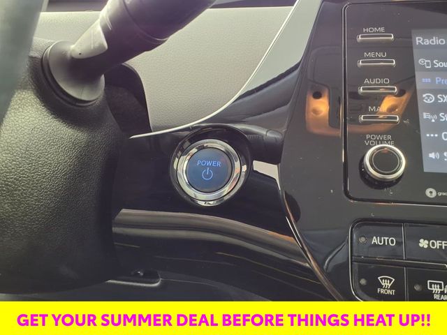 2022 Toyota Prius XLE photo