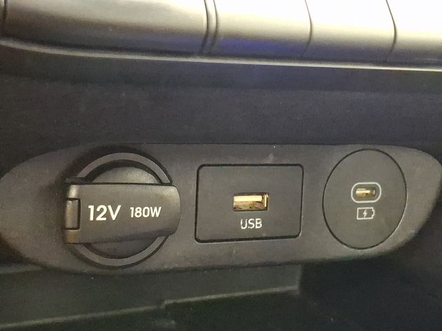 Used 2024 Hyundai Elantra Sedan