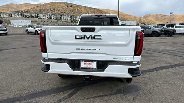 2024 GMC Sierra 3500HD Denali Ultimate 4