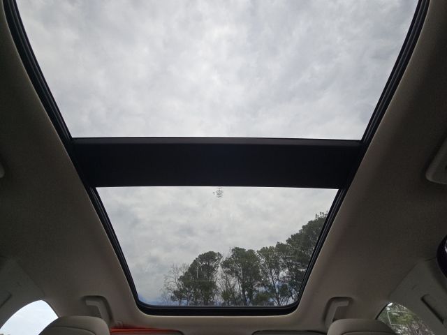 2022 Ford Edge Titanium:168337A