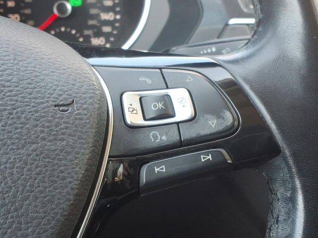 2018 Volkswagen Tiguan - Image 14