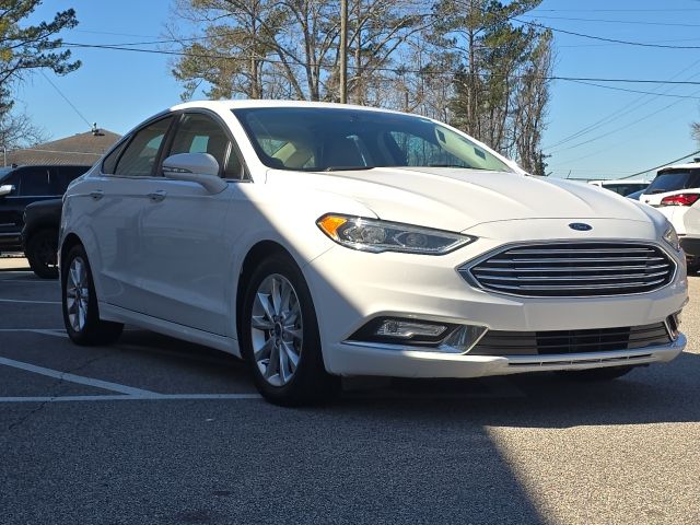 2017 Ford Fusion SE:168087B