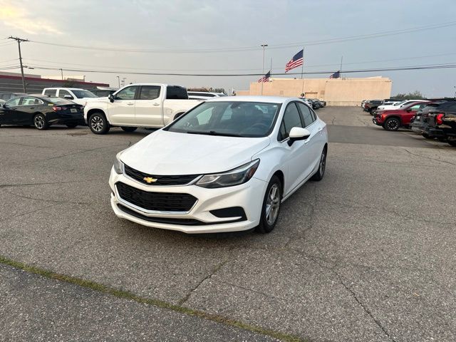 Summit White 2016 Chevrolet Cruze Sedan Front-Wheel Drive 6-Speed Automatic