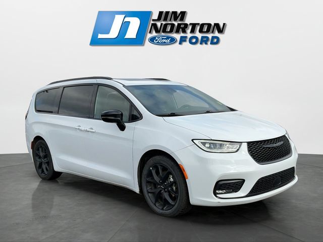 2025 Chrysler Pacifica Limited FWD